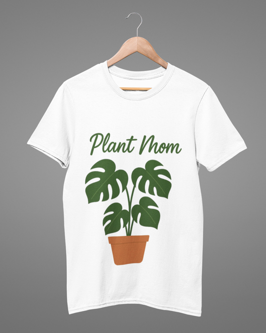 Funky Fox Plant Mom T-Shirt – For Every Green Soul